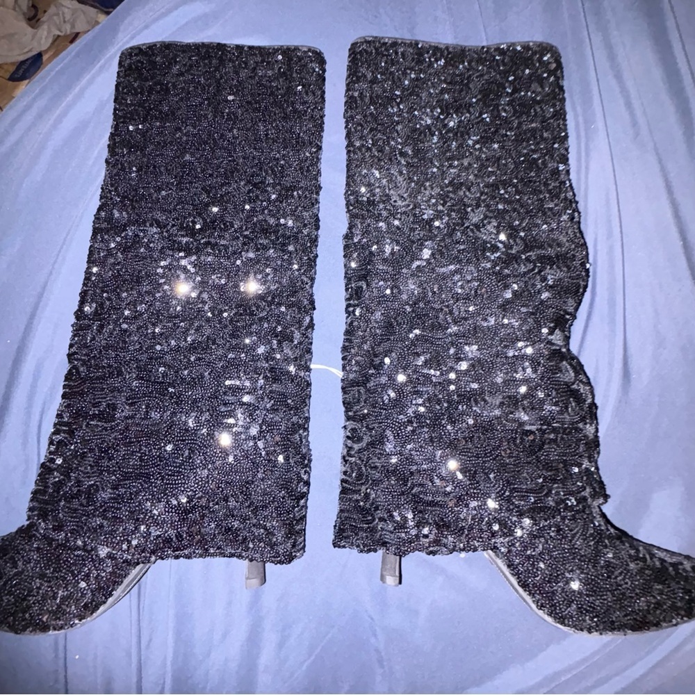 NWT- 6.5 black sequence, sparkle, heel comfortable boots girls night out
